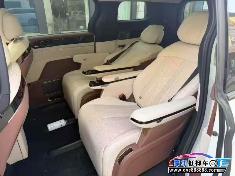 25年比亚迪夏轿车抵押车出售