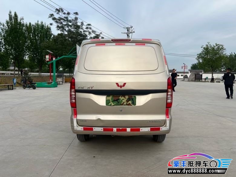 21年五菱汽车五菱宏光轿车抵押车出售