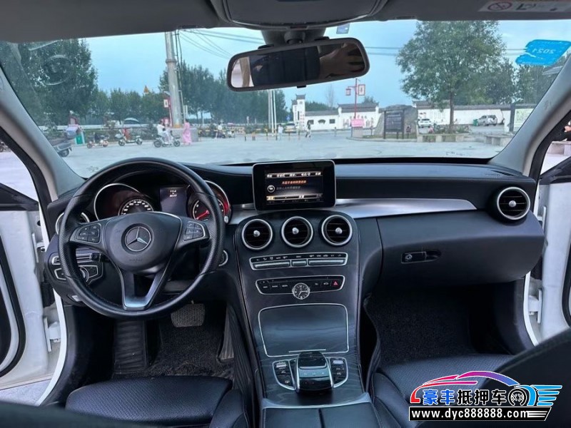 15年奔驰C轿车抵押车出售