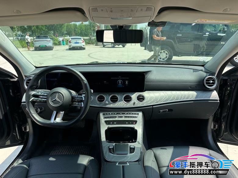 21年奔驰E轿车抵押车出售