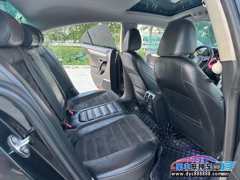 13年大众CC轿车抵押车出售