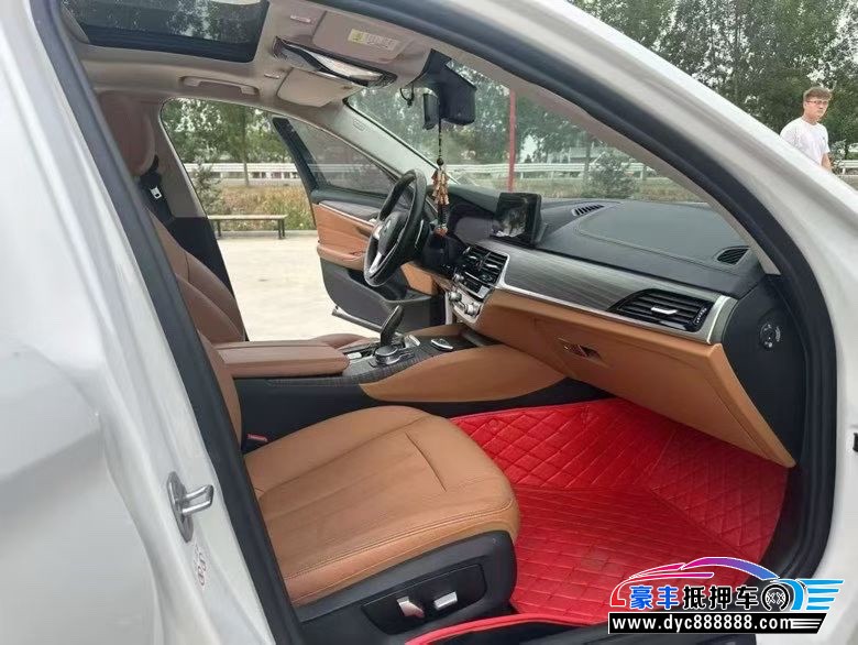 18年宝马5系轿车抵押车出售