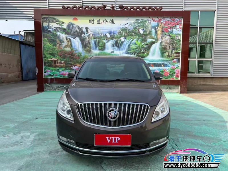 16年别克GL8轿车抵押车出售