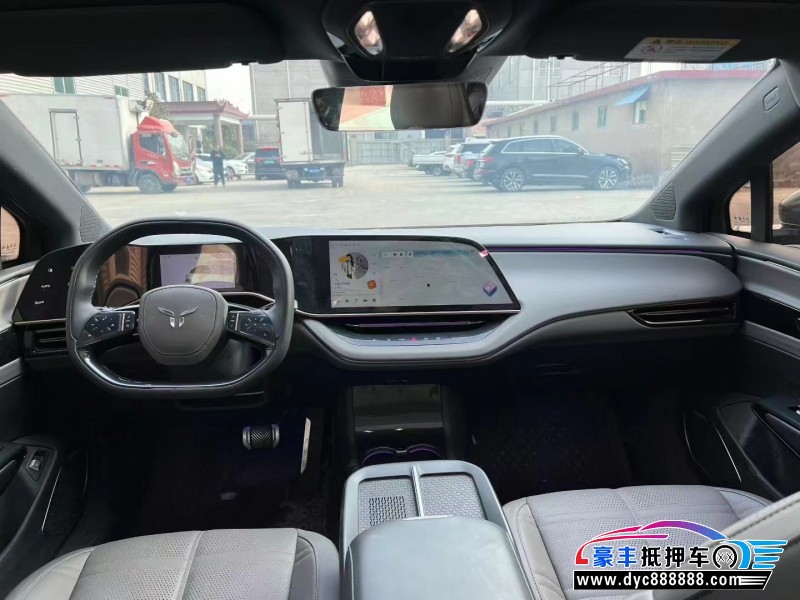 24年红旗EH7轿车抵押车出售