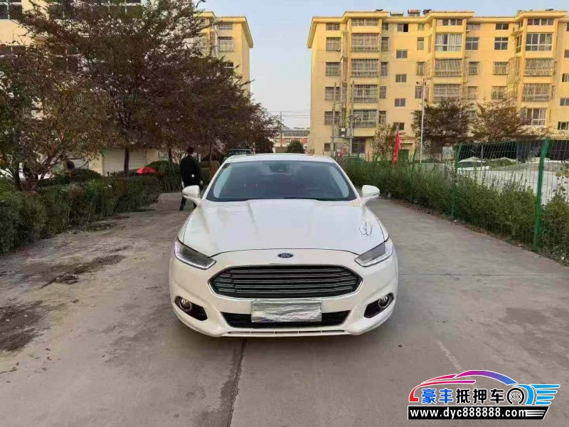 15年福特蒙迪欧轿车抵押车出售