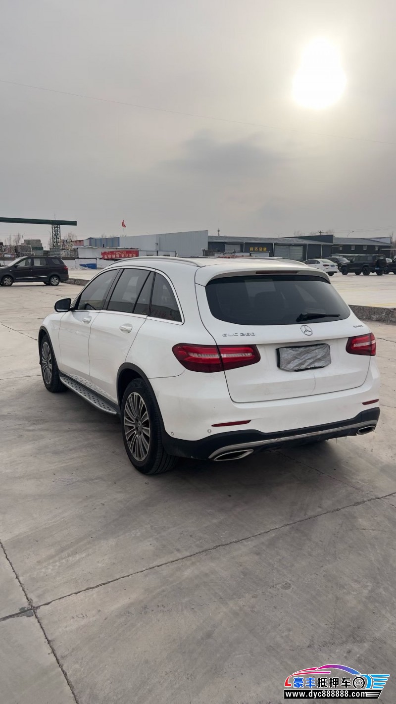 17年奔驰GLC轿车抵押车出售