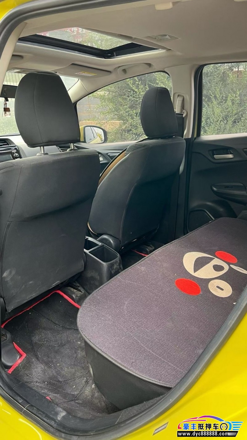 17年本田飞度轿车抵押车出售