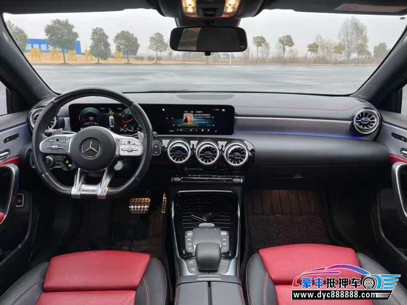 22年奔驰A级AMG轿车抵押车出售