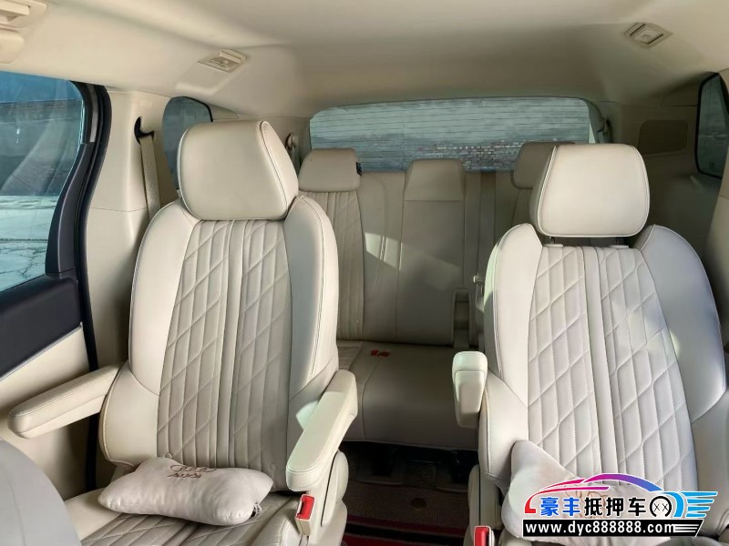 23年别克GL8轿车抵押车出售