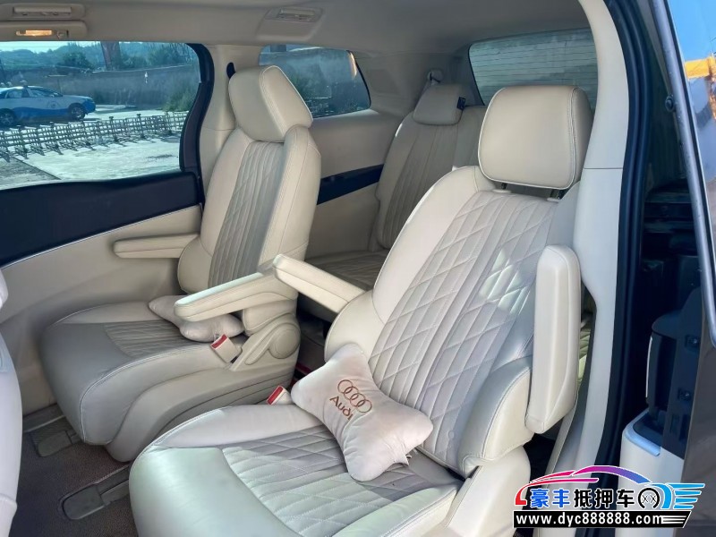 23年别克GL8轿车抵押车出售