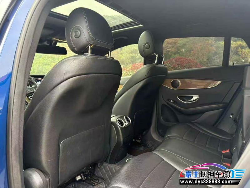 17年奔驰GLC轿车抵押车出售