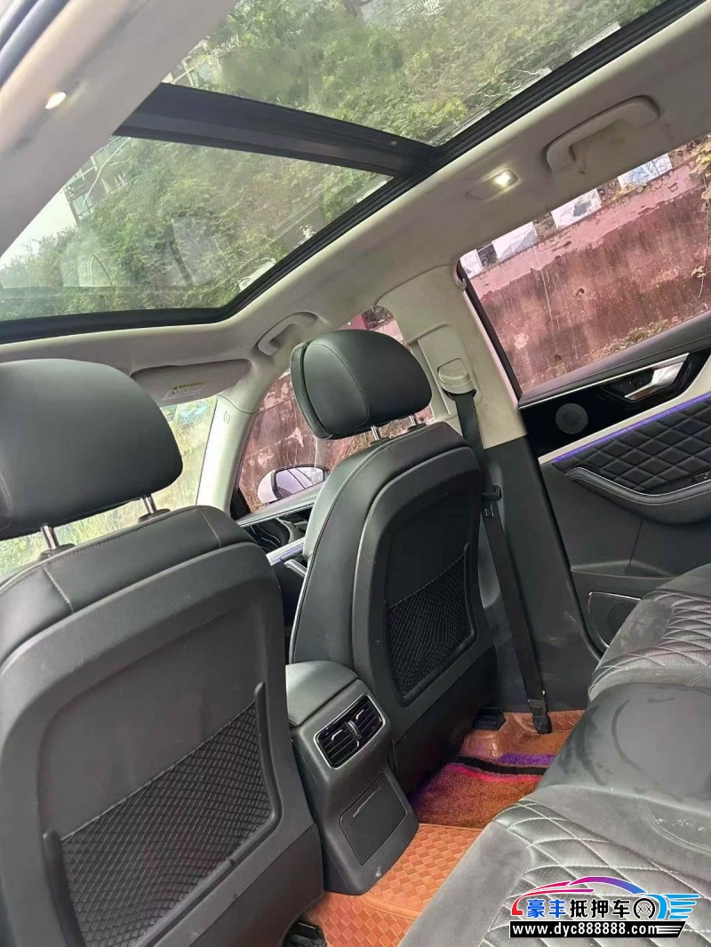 19年红旗HS5轿车抵押车出售