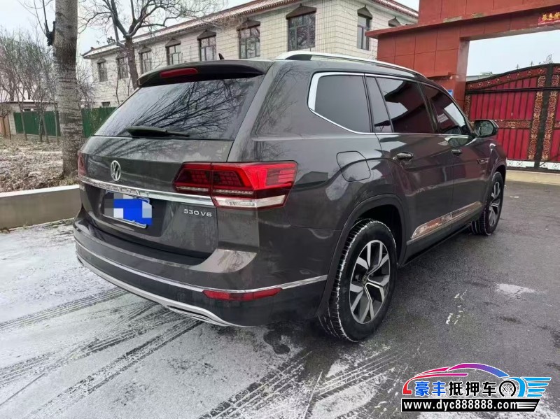 18年大众辉昂轿车抵押车出售