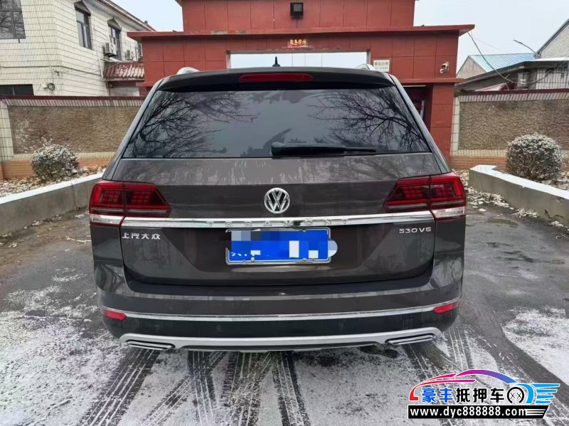 18年大众辉昂轿车抵押车出售