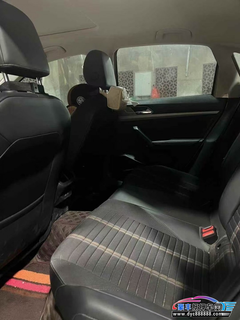 19年大众朗逸轿车抵押车出售