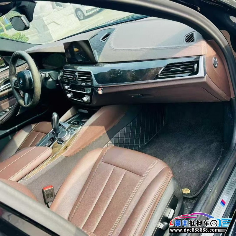 20年宝马5系轿车抵押车出售