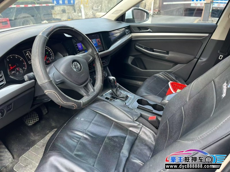 19年大众宝来轿车抵押车出售