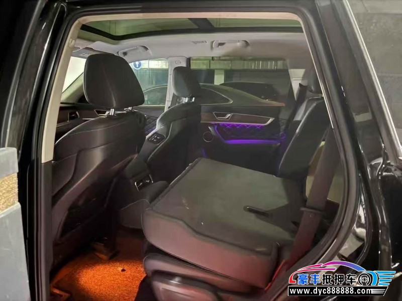 23年红旗HS7轿车抵押车出售