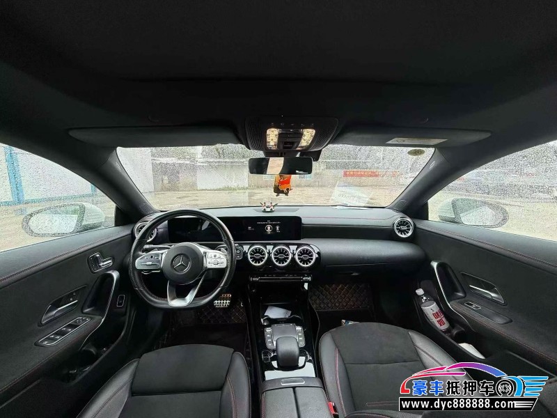 22年奔驰CLA轿车抵押车出售