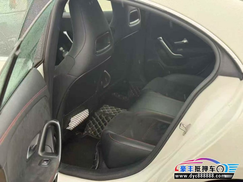 22年奔驰CLA轿车抵押车出售