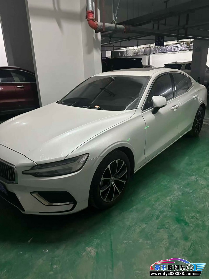22年沃尔沃S90轿车抵押车出售