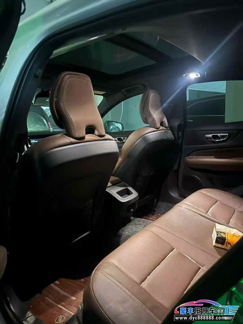 22年沃尔沃S90轿车抵押车出售