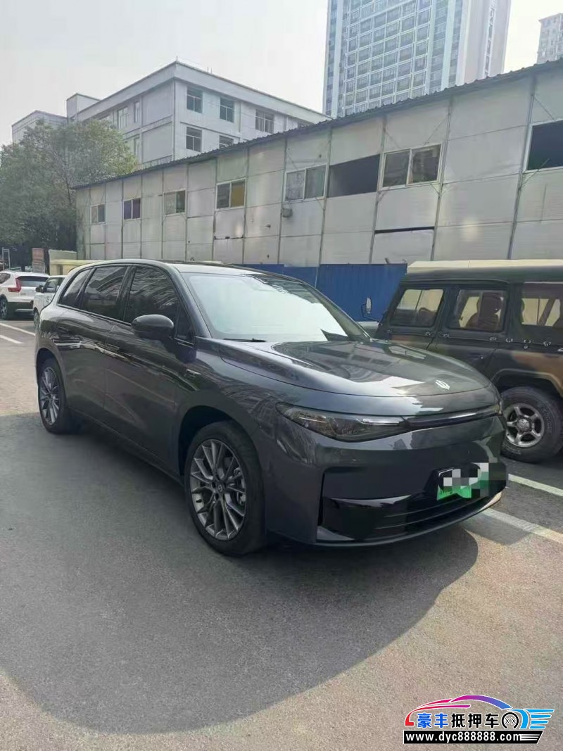 25年零跑C10轿车抵押车出售