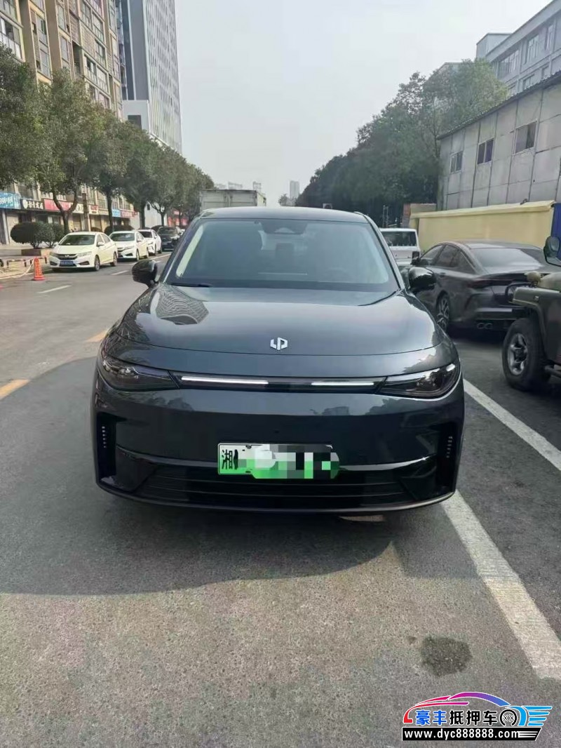 25年零跑C10轿车抵押车出售