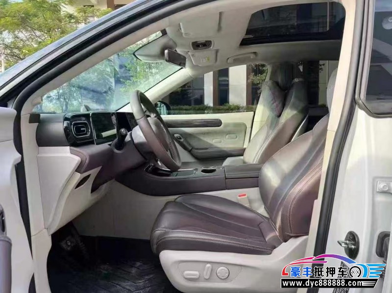 23年零跑C11轿车抵押车出售