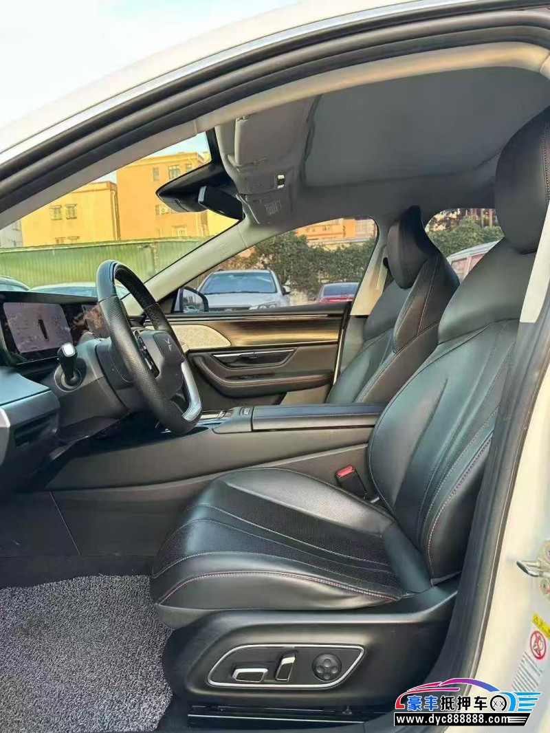 22年小鹏汽车P7轿车抵押车出售