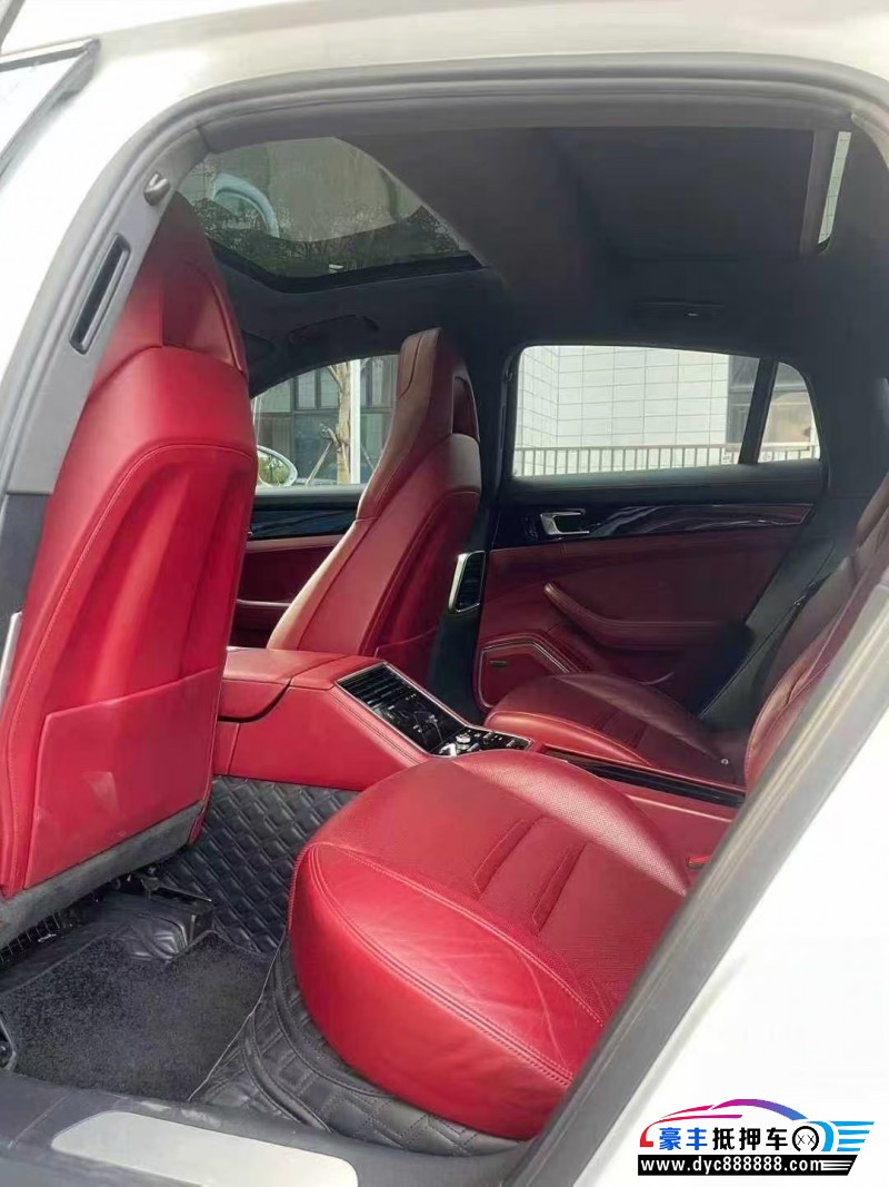 17年保时捷帕纳梅拉轿车抵押车出售