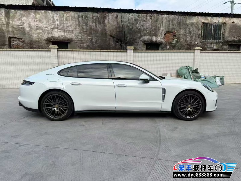 24年保时捷帕纳梅拉轿车抵押车出售