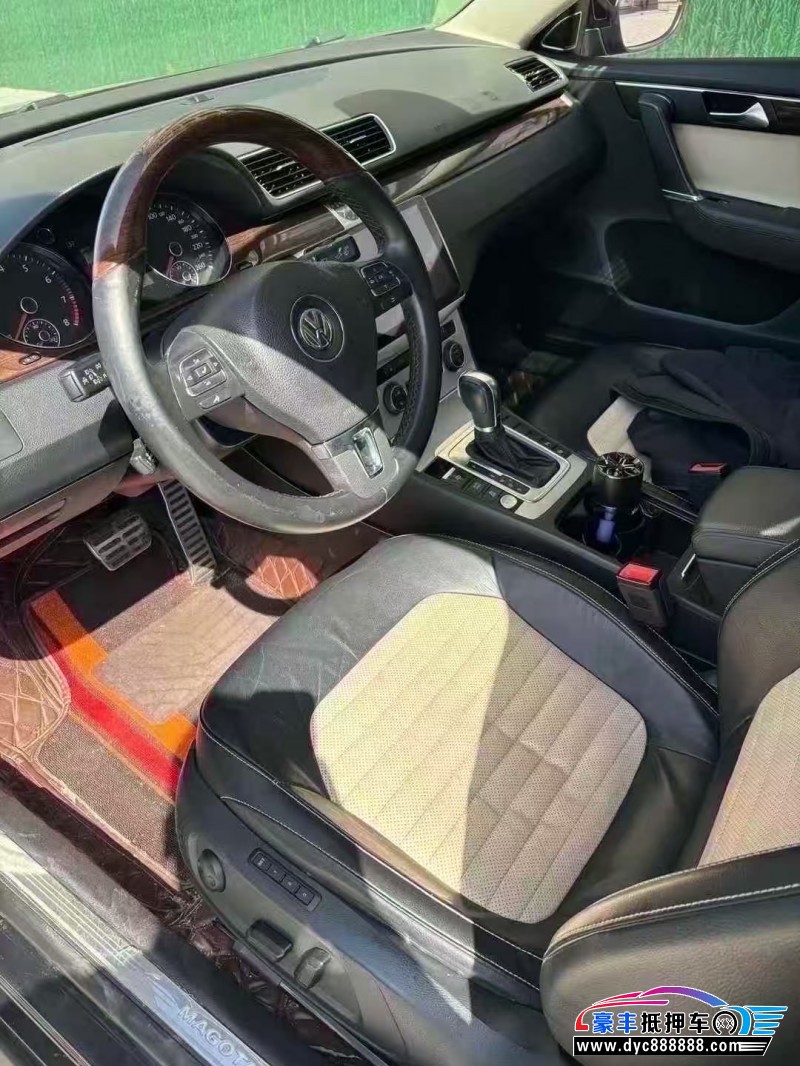 15年大众迈腾轿车抵押车出售