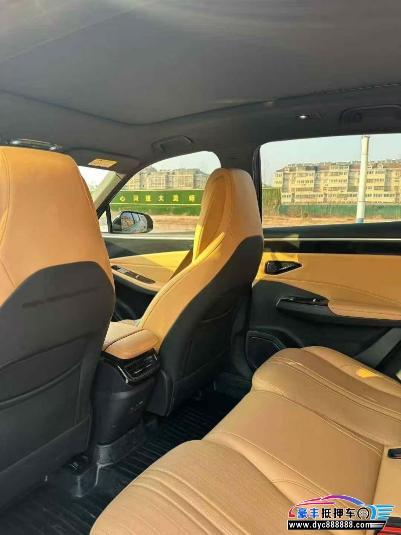 25年吉利银河L7轿车抵押车出售