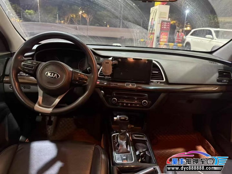 15年起亚K4轿车抵押车出售