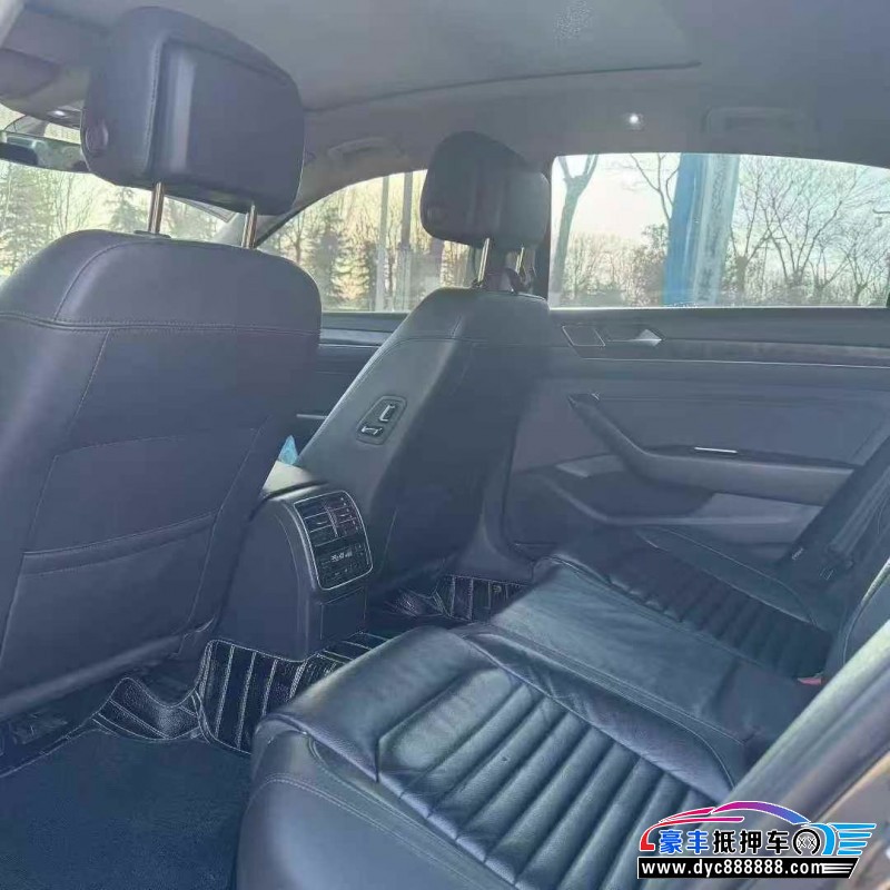 18年大众迈腾轿车抵押车出售