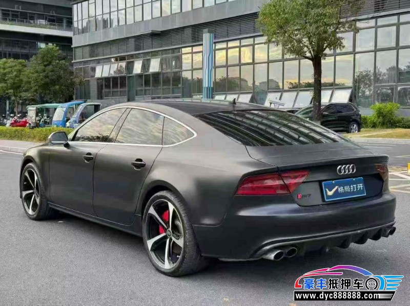 12年奥迪A7轿车抵押车出售