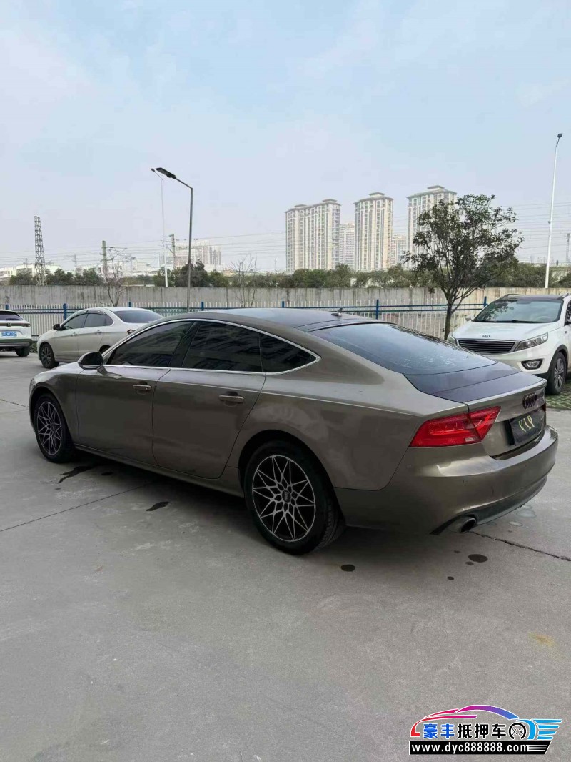 14年奥迪A7轿车抵押车出售