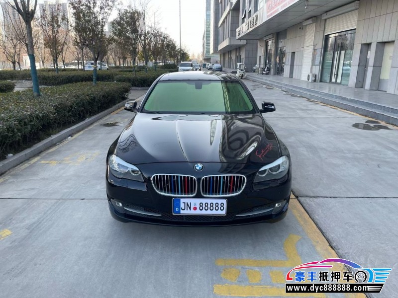 抵押车出售13年宝马5系轿车