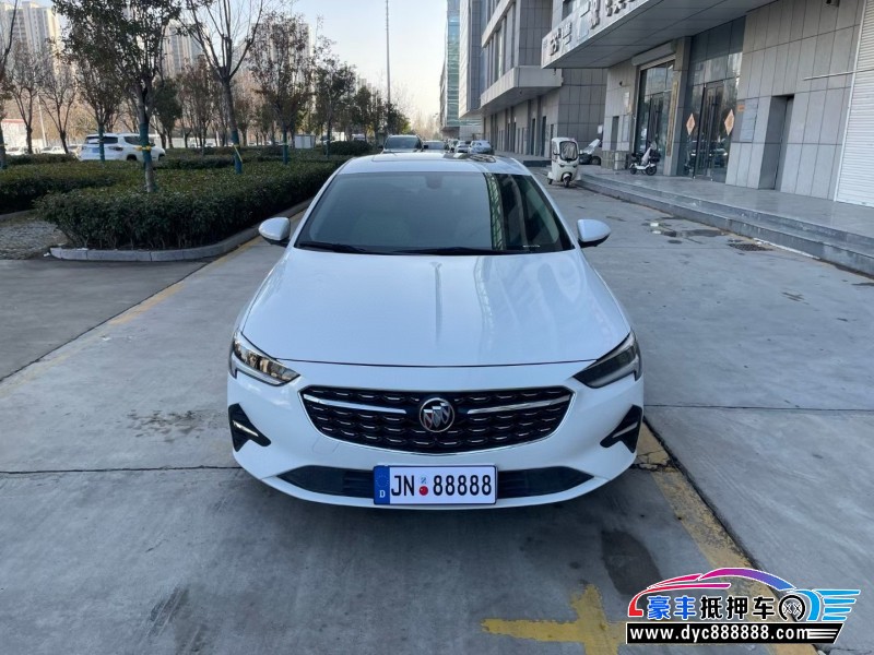 抵押车出售21年别克君威轿车