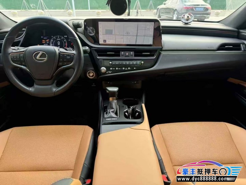 23年雷克萨斯ES轿车抵押车出售