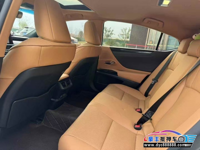 23年雷克萨斯ES轿车抵押车出售