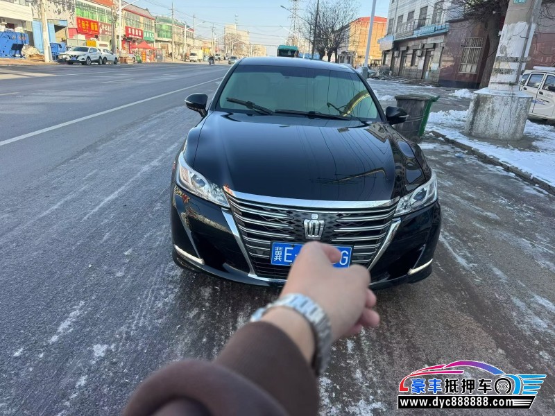 16年丰田皇冠轿车抵押车出售