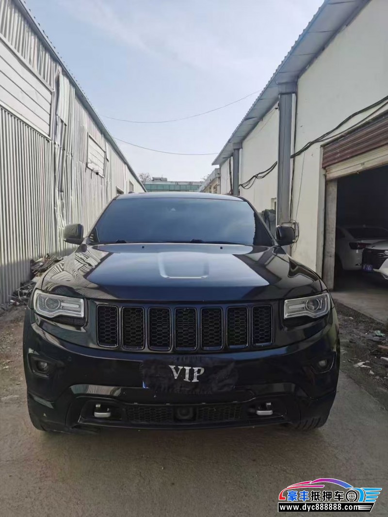 16年Jeep大切诺基轿车抵押车出售