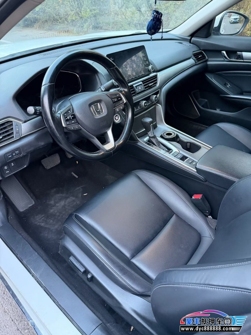 19年本田雅阁轿车抵押车出售