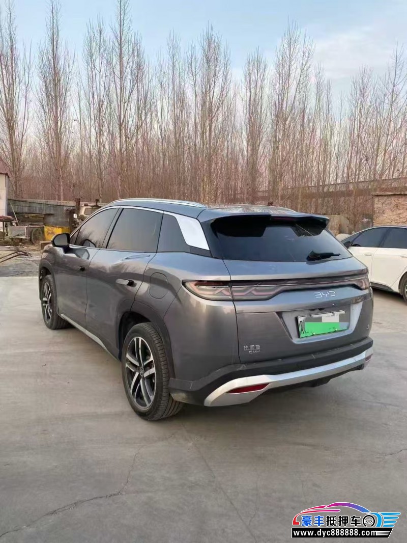 25年比亚迪宋轿车抵押车出售