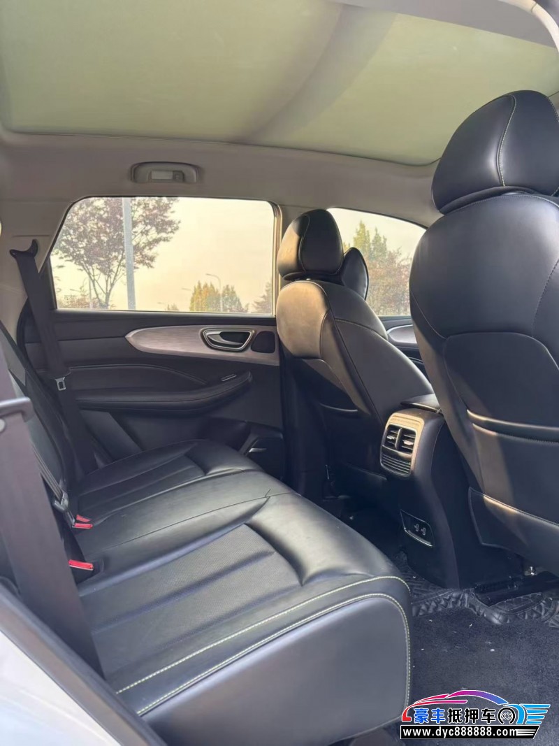 20年荣威RX5轿车抵押车出售