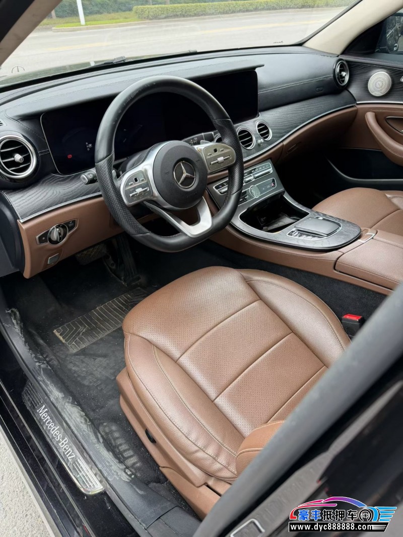 19年奔驰E轿车抵押车出售