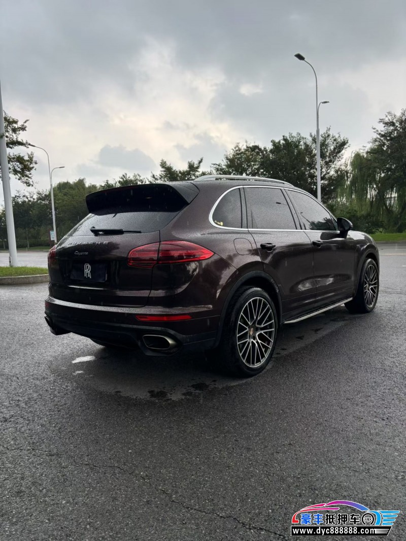 16年保时捷卡宴轿车抵押车出售