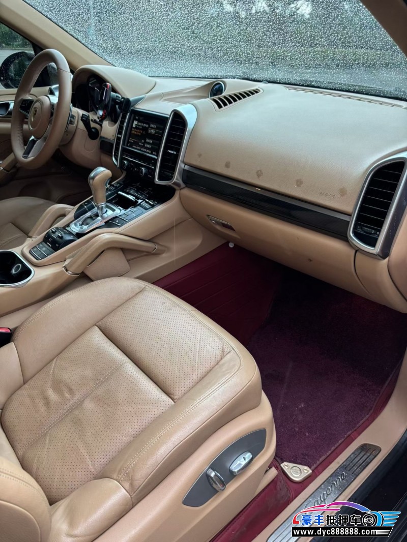 16年保时捷卡宴轿车抵押车出售